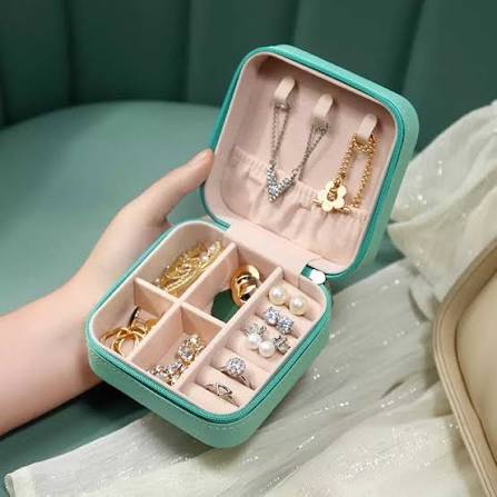 Beauty Accessories
