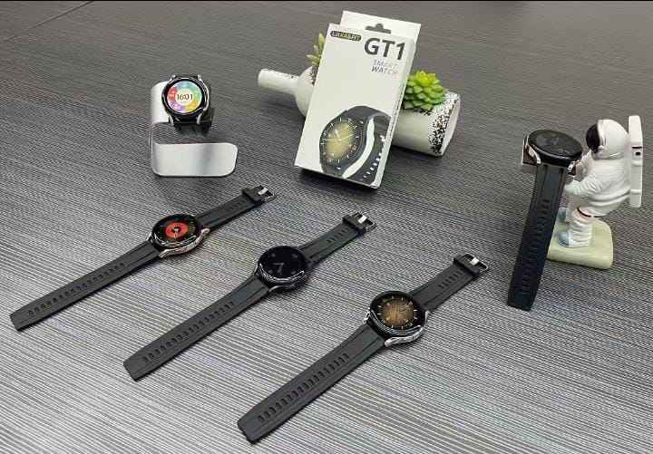 GT1 Smart Watch Multi-Display Edition