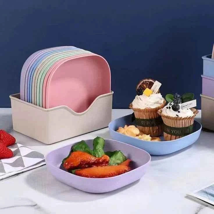 Plastic Plates Set