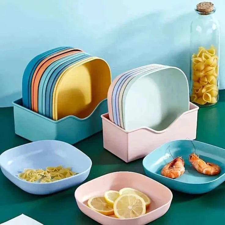 Plastic Plates Set