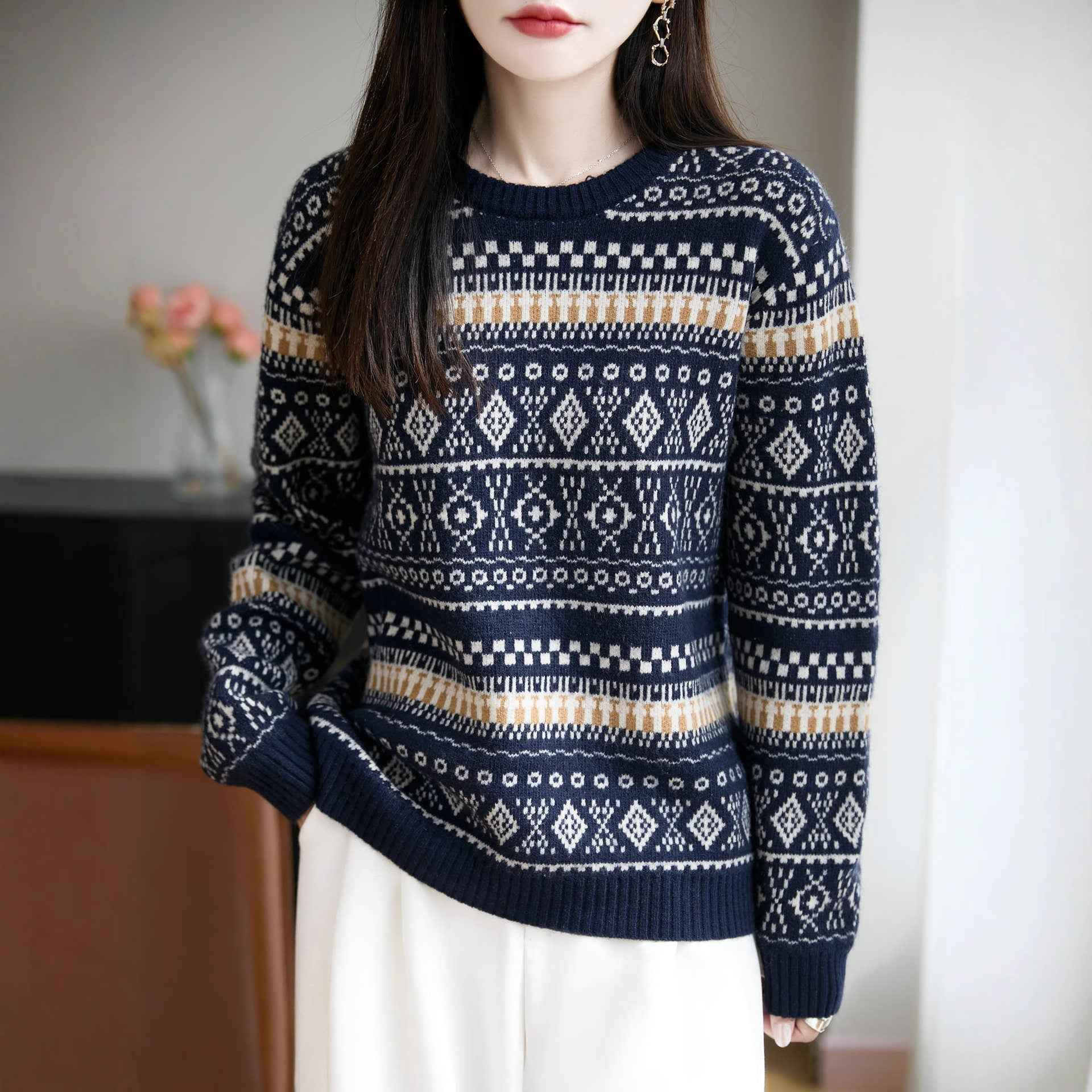 Retro Jacquard Crew-Neck Pullover Fair Isle Thickened Sweater