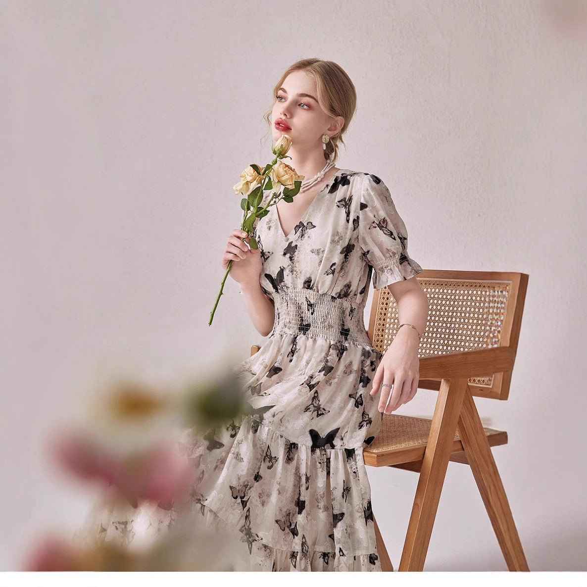 V-neck Puffed-sleeve Floral-print Midi Dress