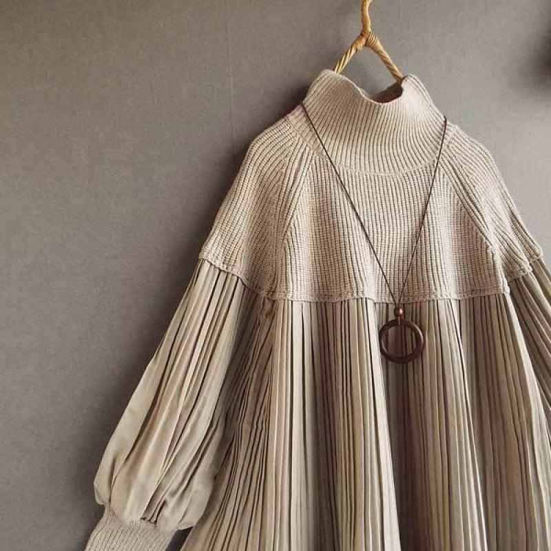 Women's Knitted Patchwork Turtleneck Top With Puff Sleeves